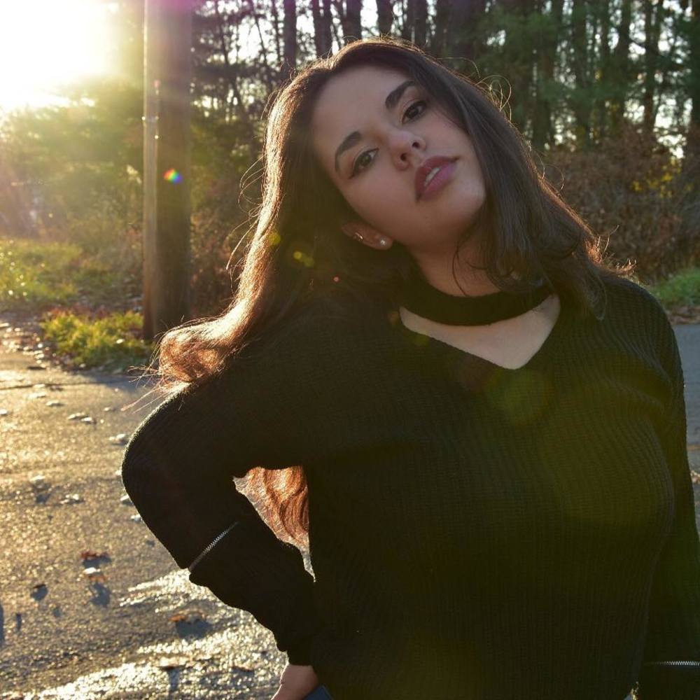 Meet your Posher, Valentina
